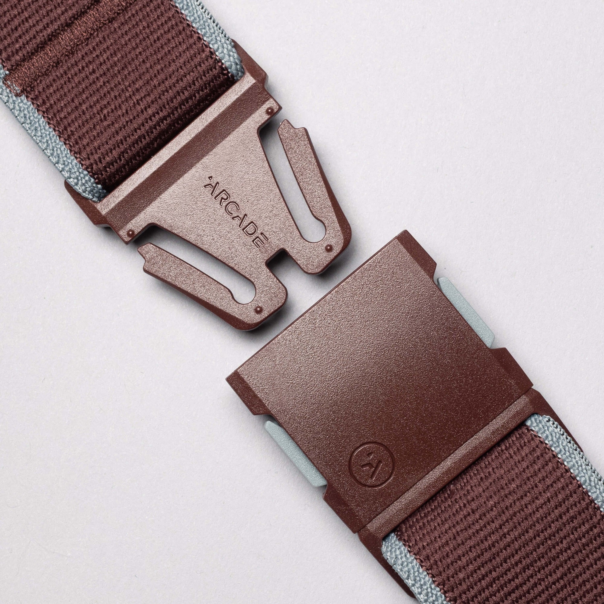 CARTO Burgundy/Cloud