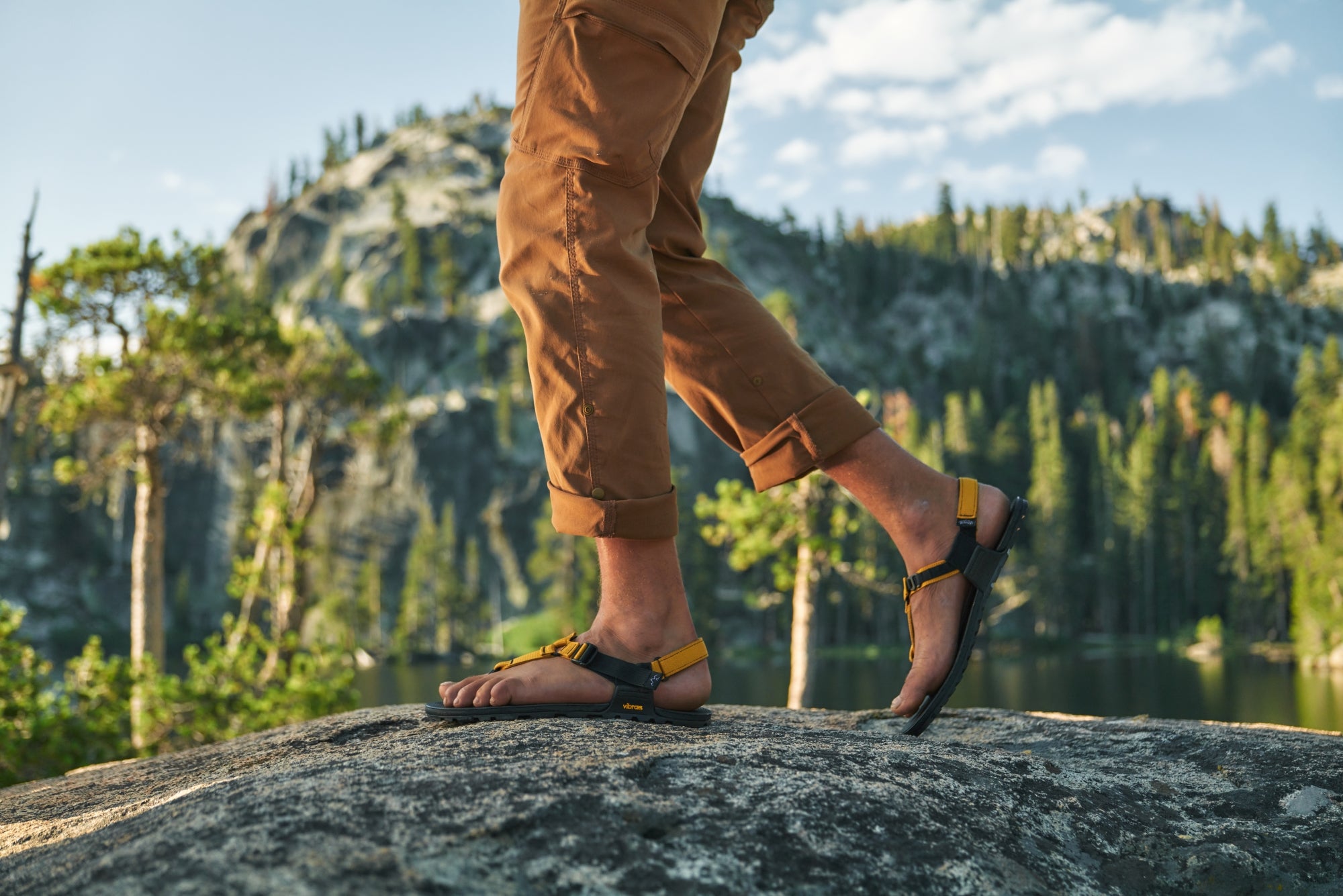 Cargar video: Cómo ajustar tus sandalias Cairn Adventure